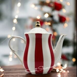 Grace Fine Porcelain Holiday Red White Stripe Tall Teapot Tea Pot stunning New